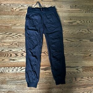 Lululemon dance studio mid-rise jogger